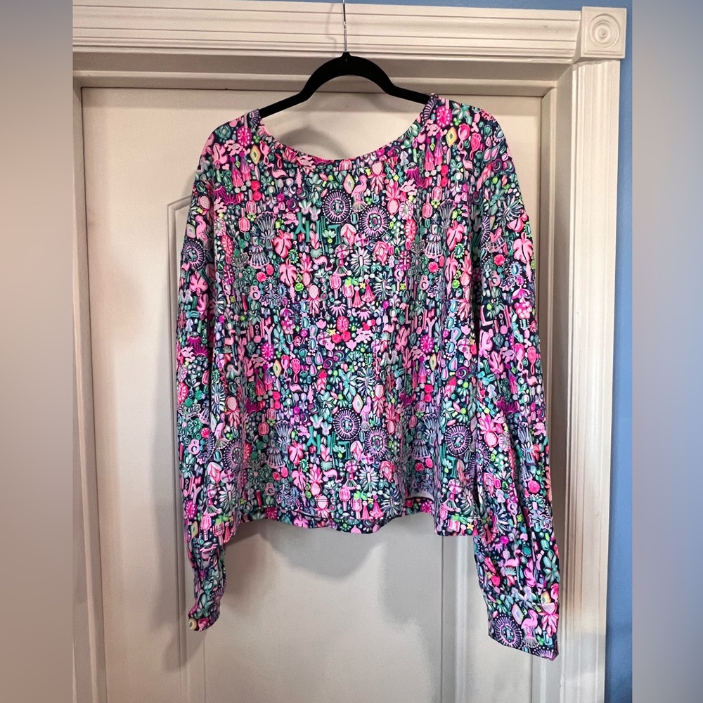 Kamala long sleeved sweatshirt low tide Lilly Pulitzer